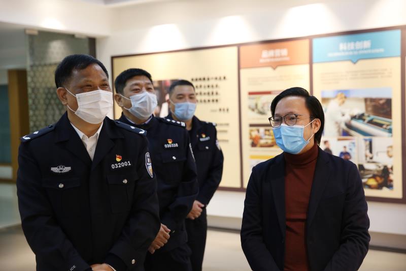 温州市公安局副局长林振江一行深入康奈开展“三服务”