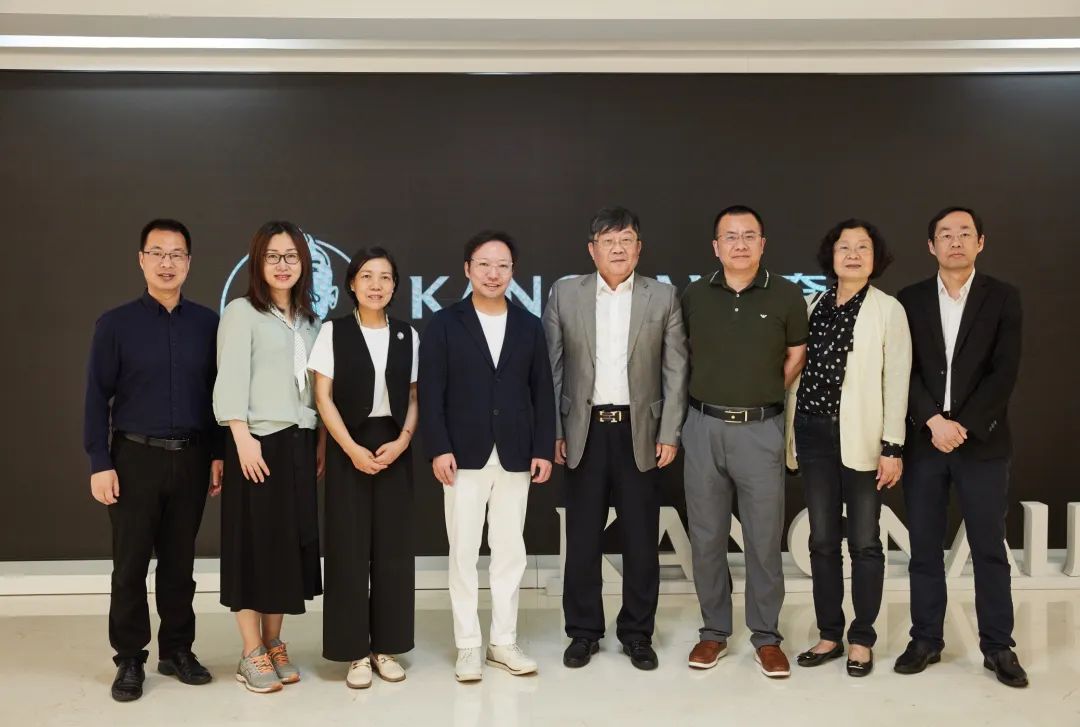 中国人民大学教授陈甬军：康奈创新引领行业消费需求